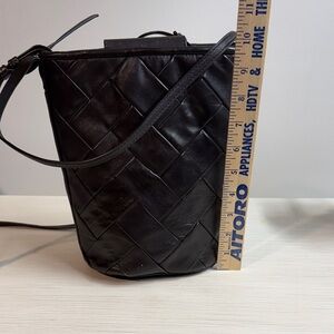 Massimo Dutti Elegant Brown  Woven Leather Bucket Bag